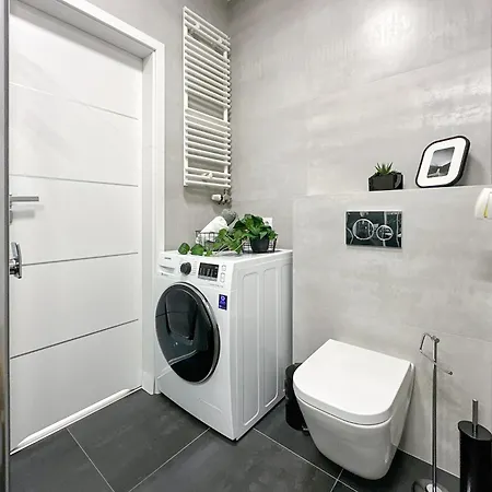 Krakowski Zakatek- Premium Z Garazem Апартаменты *