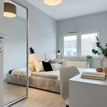Krakowski Zakatek- Premium Z Garazem Apartamento Cracóvia